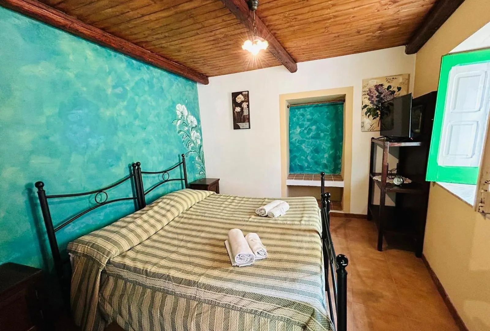 Albergo Diffuso Borgo Santa Caterina Castiglione De Sicilia 3*,  Italia