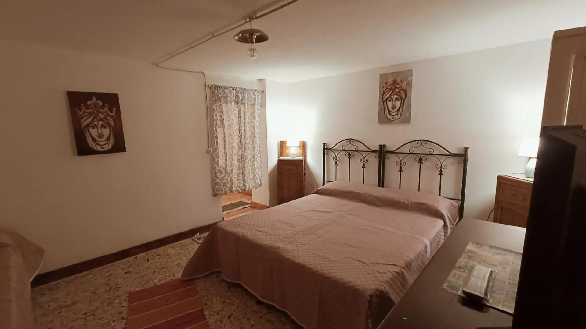Albergo Diffuso Borgo Santa Caterina Castiglione De Sicilia 3*,
