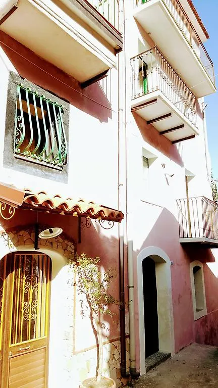 Albergo Diffuso Borgo Santa Caterina Castiglione De Sicilia 3*,